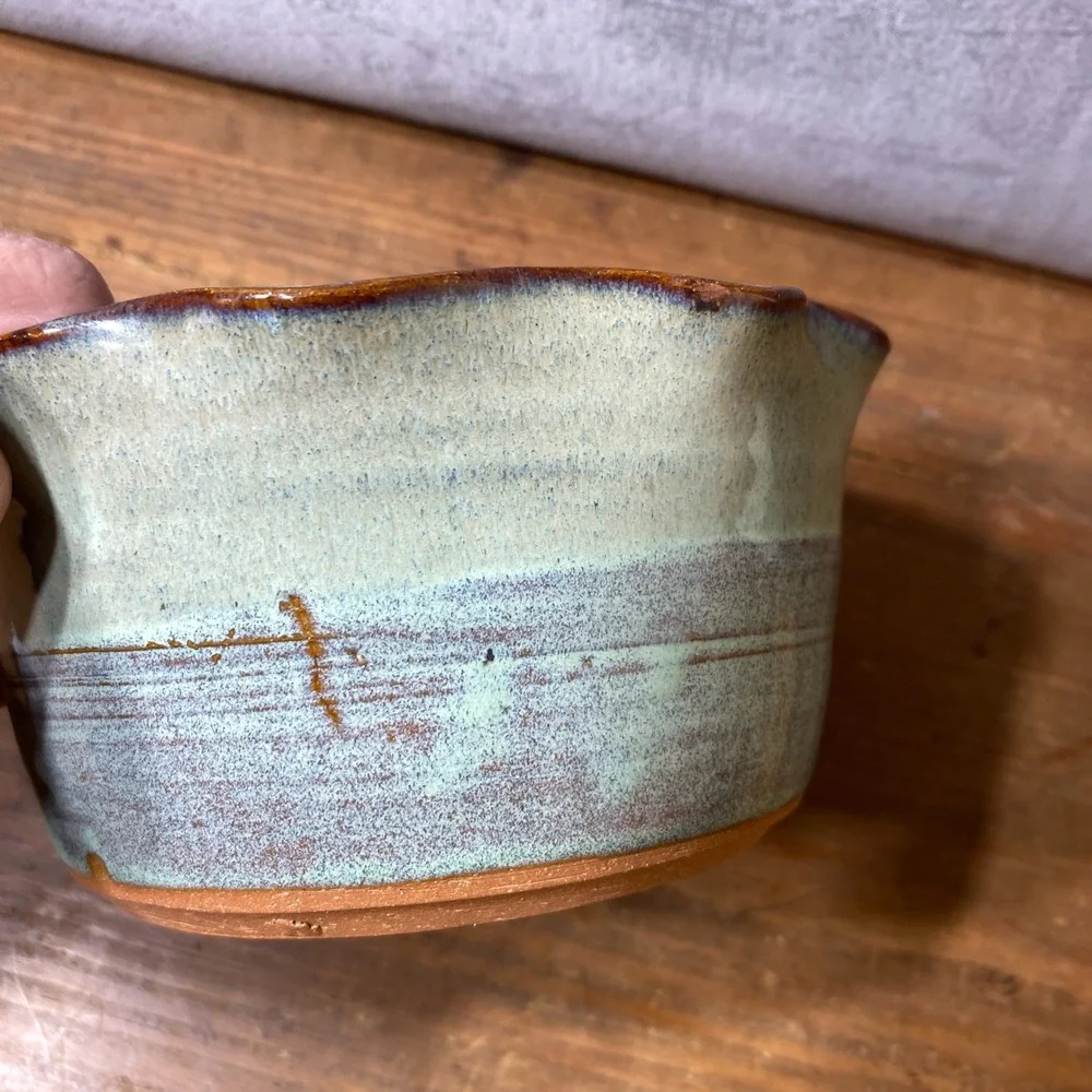 Studio Pottery Ceramic Apple Bread Baker Bundt Pan Scalloped Green Glaze 7in
